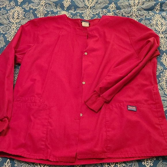 Cherokee dark pink scrub jacket - Picture 1 of 3